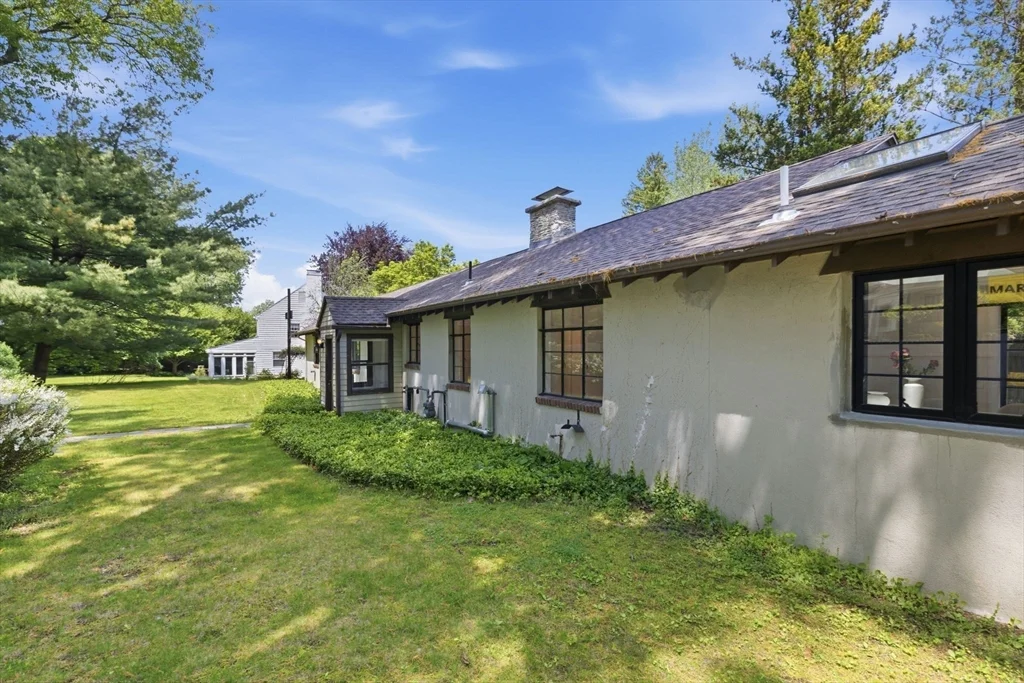 180 Eliot St, Chestnut Hill