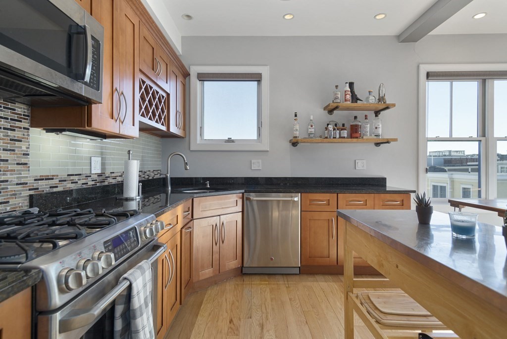 288 C St, South Boston