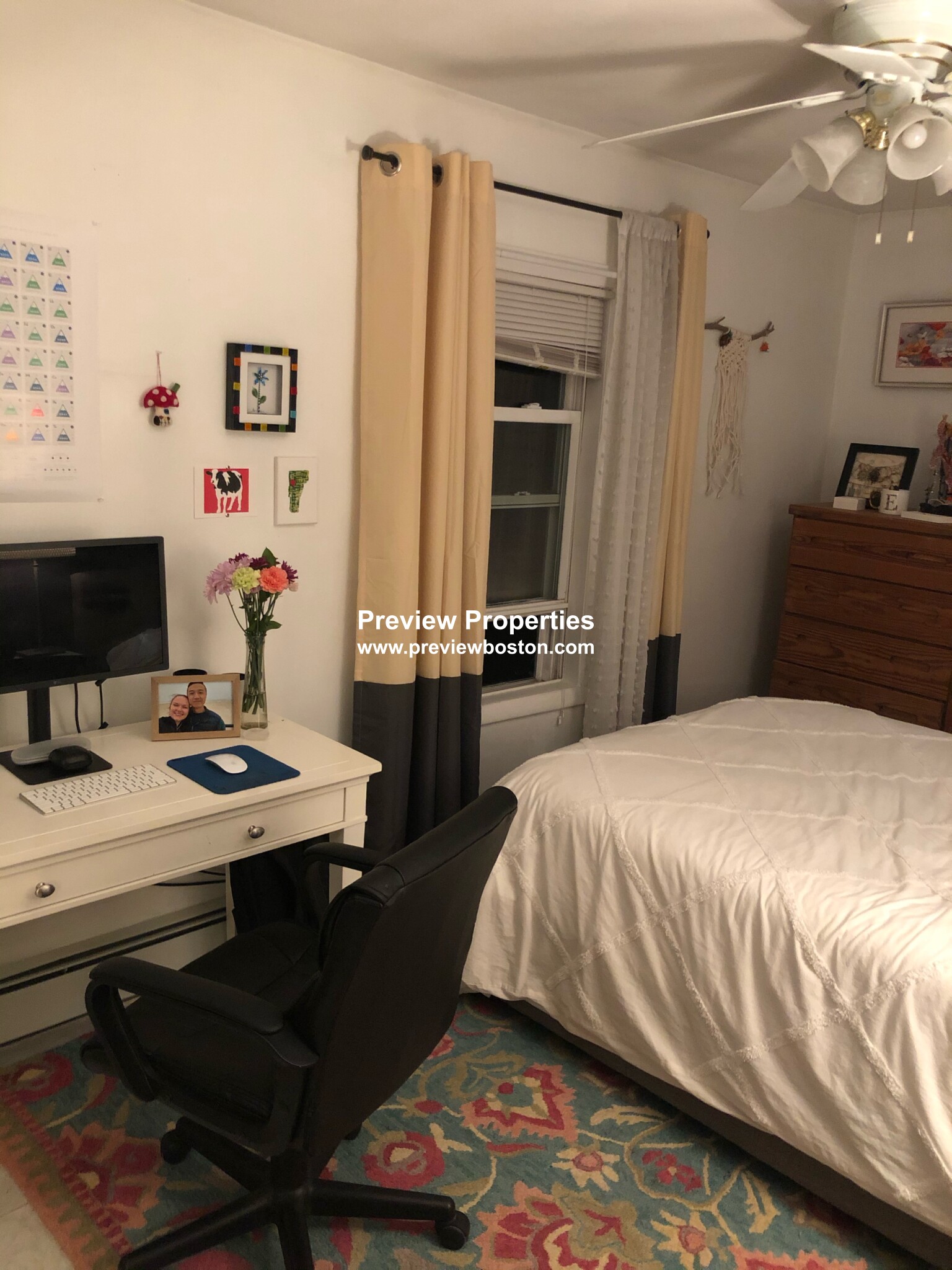 8 Starr Ln, Jamaica Plain