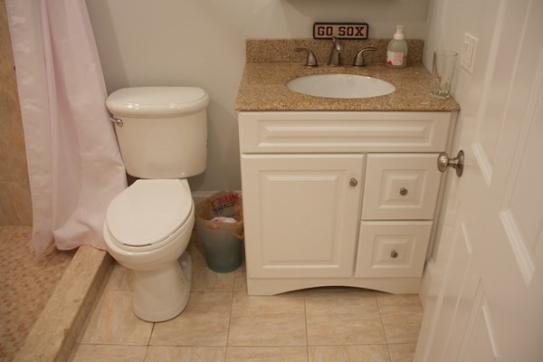 1089 Beacon St, Longwood