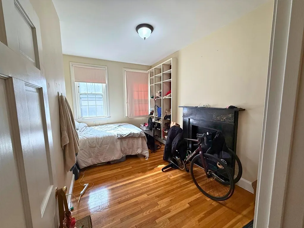 97 West Cedar St, Beacon Hill