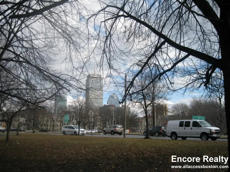 1179 Boylston St, Fenway