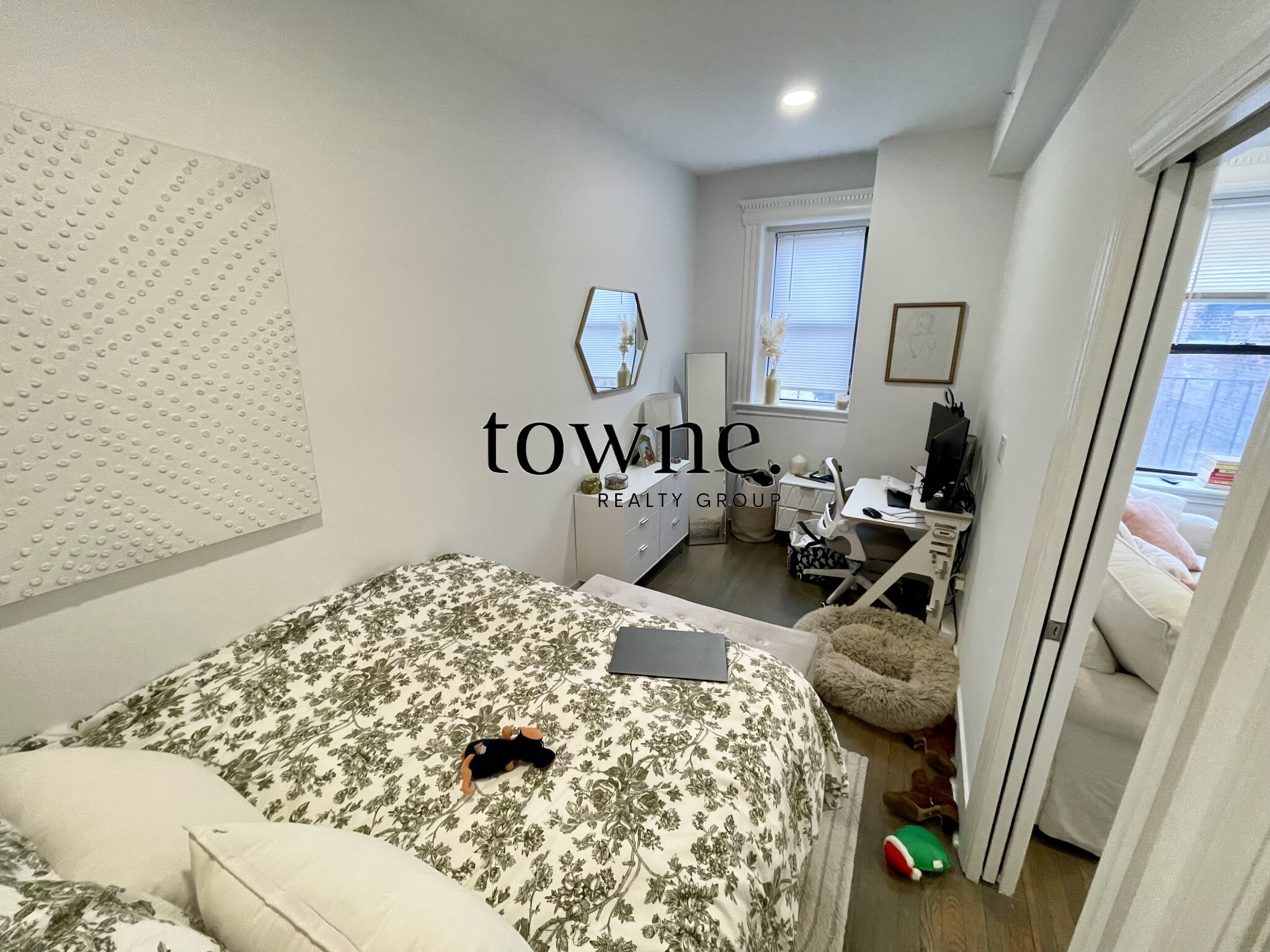 11 Queensberry St, Fenway