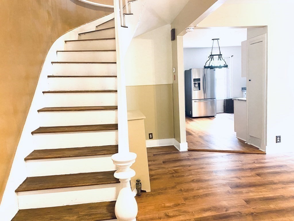 20 Crystal, Worcester