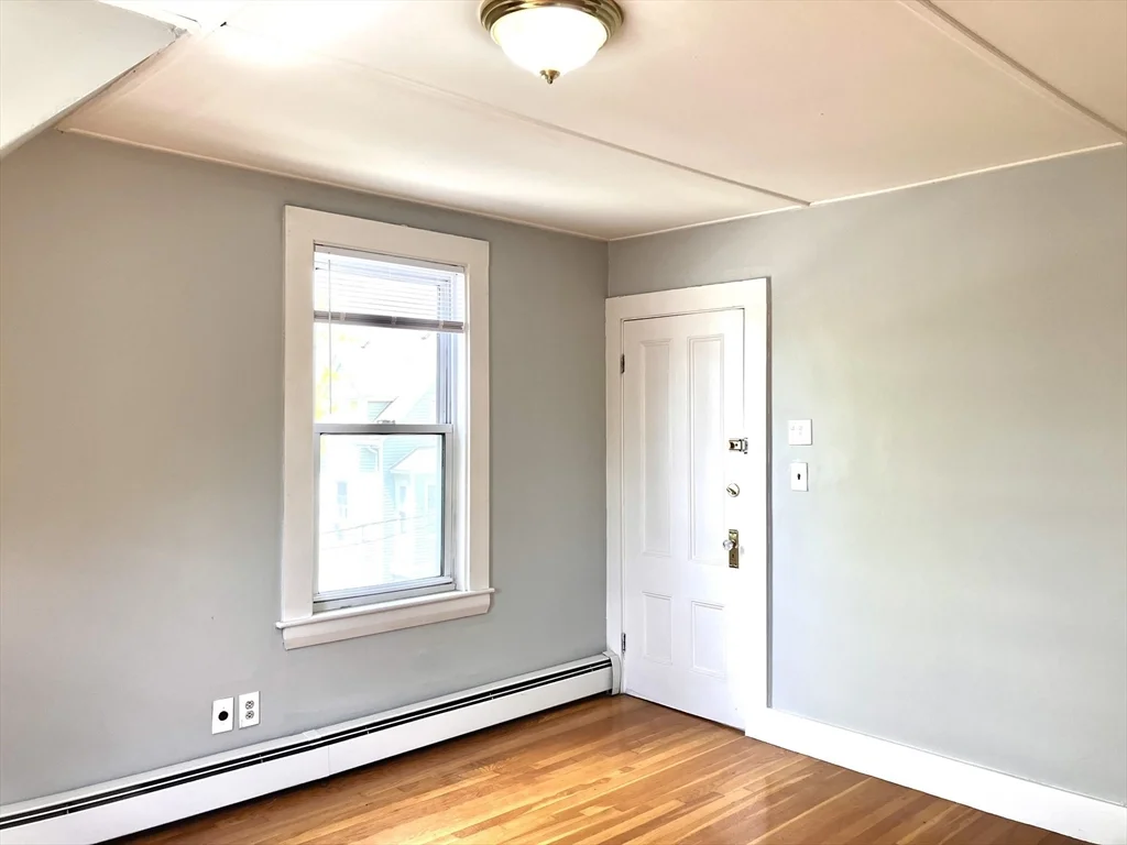 65 Kirtland, Lynn