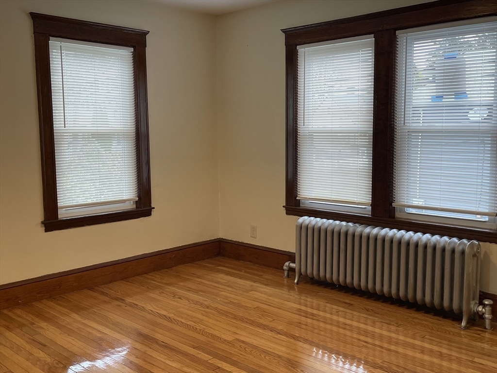 23 Lothrop Ave, Milton