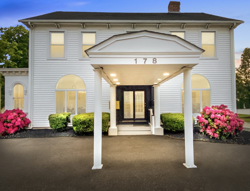 178 Park St, North Attleboro