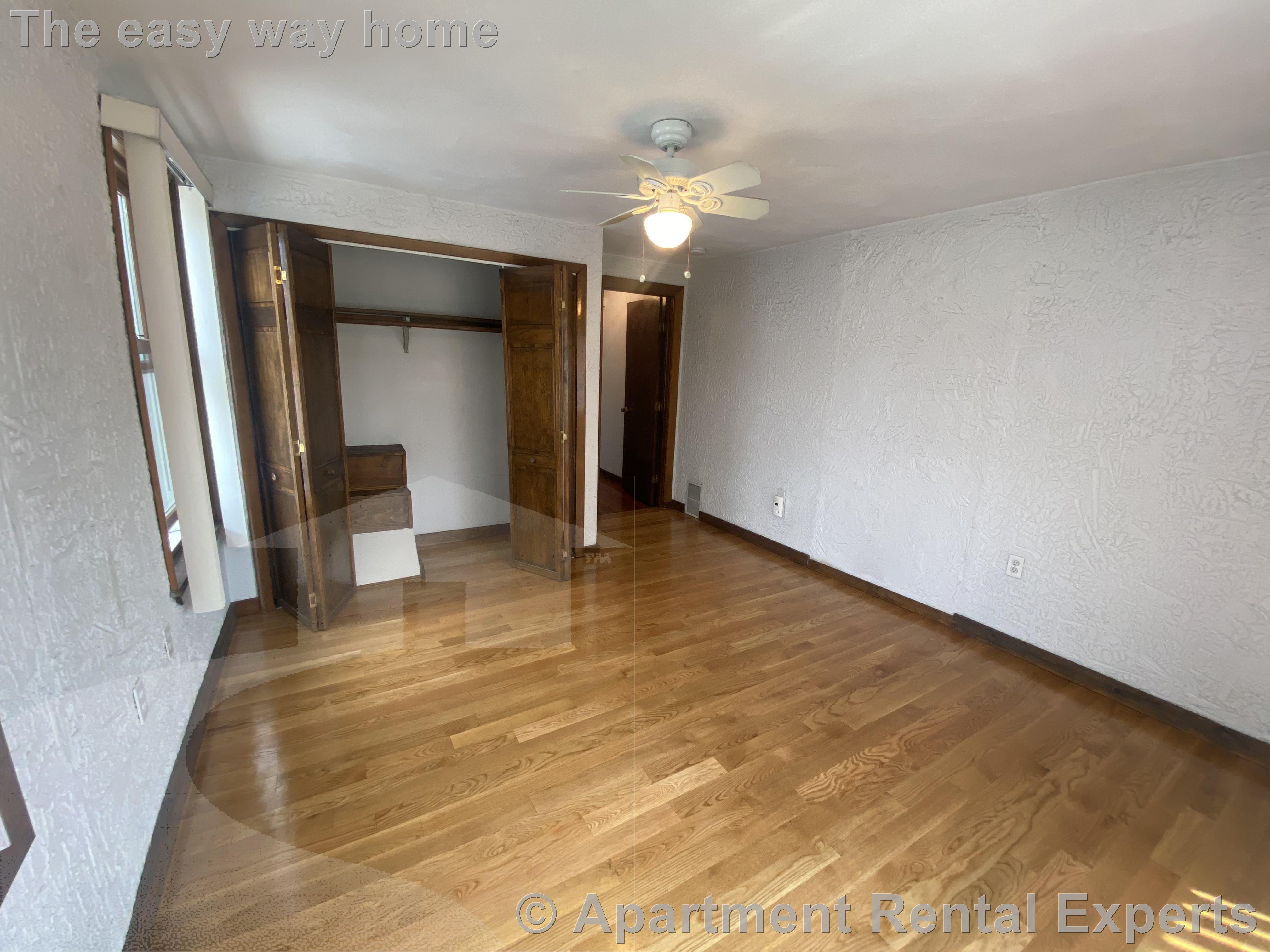 124 Willis Ave, Tufts