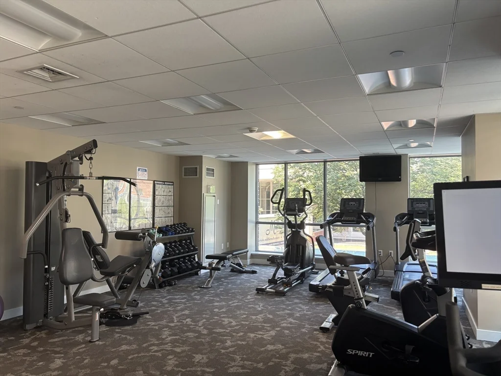 100 Station Landing, Wellington