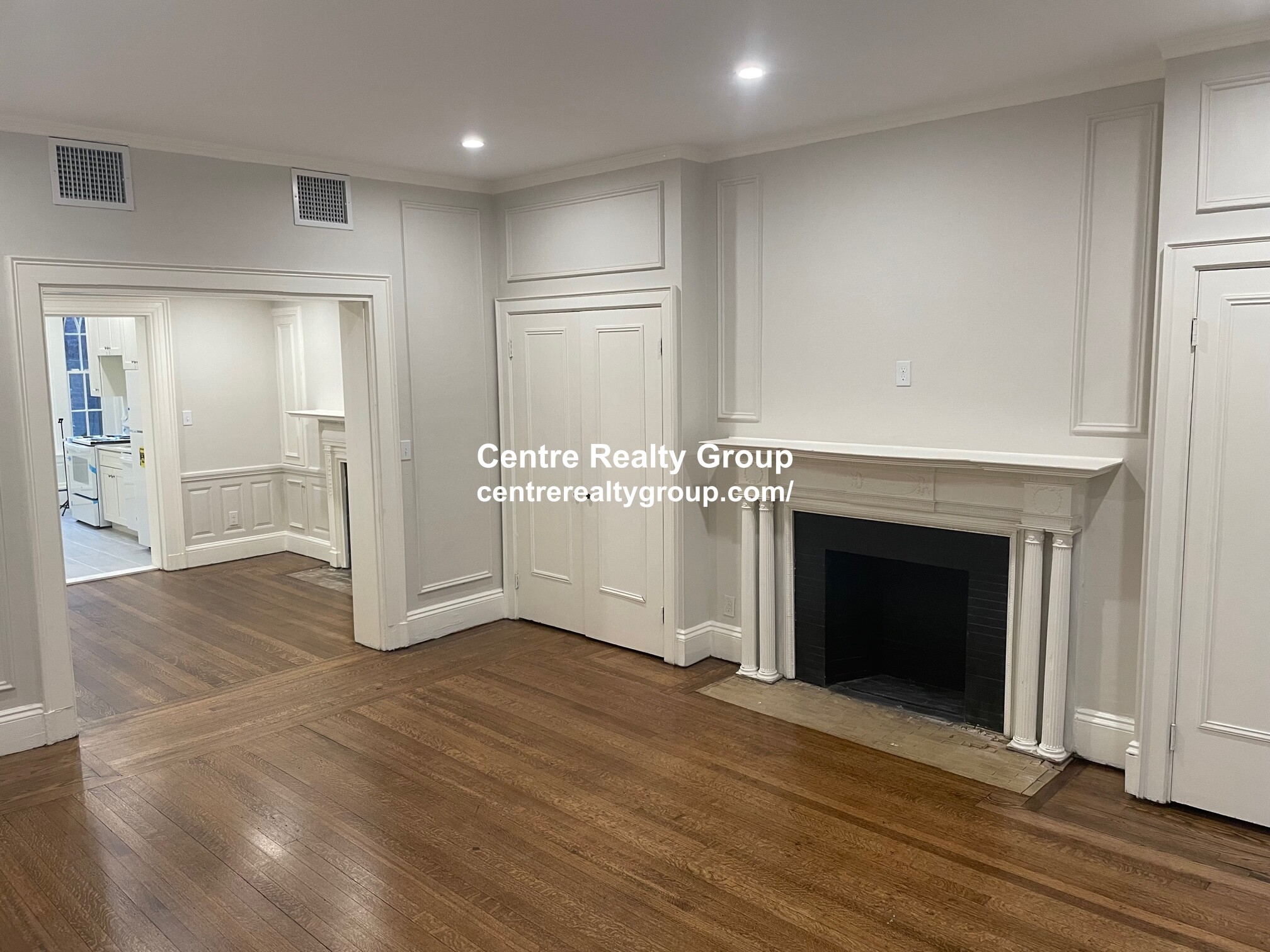 1712 Beacon St, Brookline