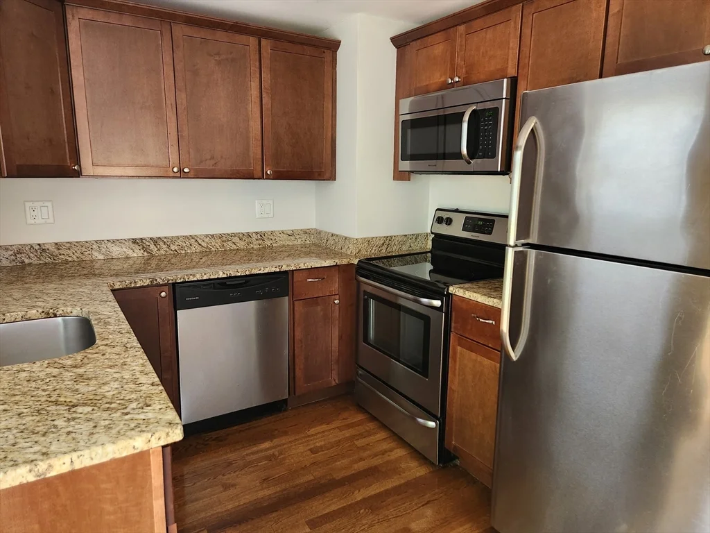 429 Forest St, Rockland