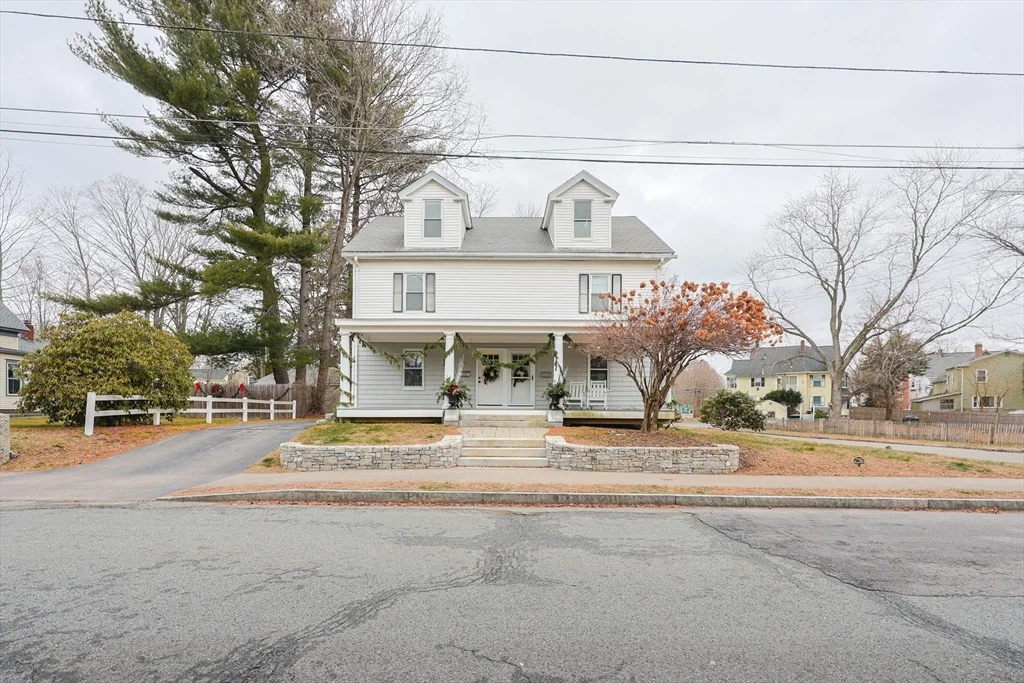 24 Charles St, Westborough