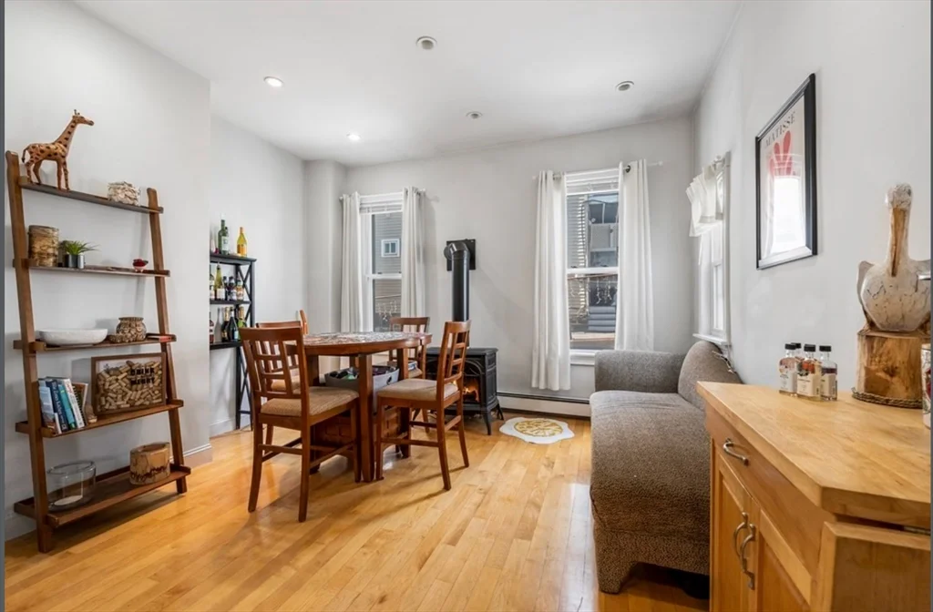 866 E 5th St, South Boston