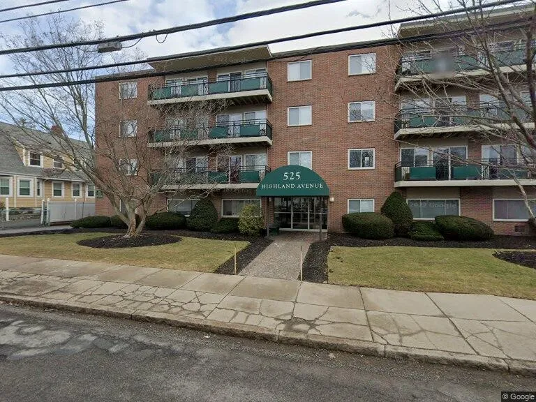 525 Highland Ave, Malden
