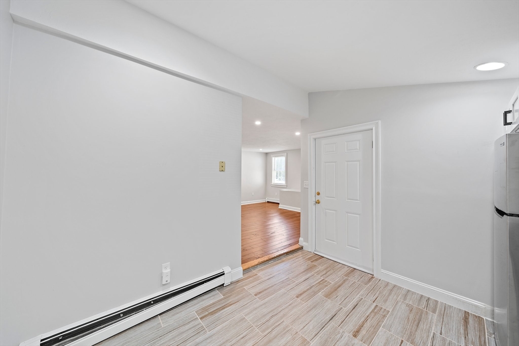 238 Neponset St, Canton