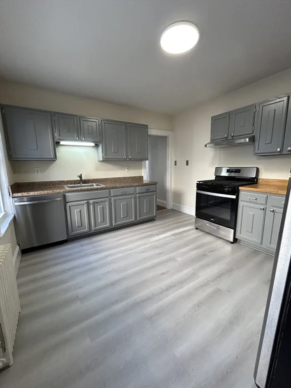 19 Oakland, Watertown