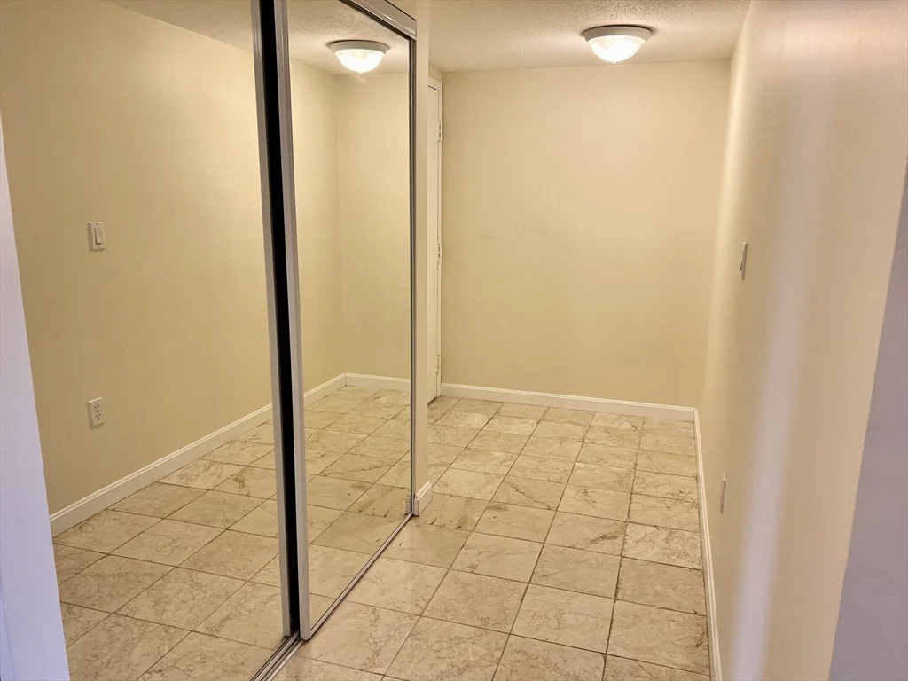 404 Paradise Rd, Swampscott