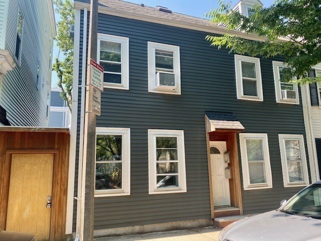 209 W 3rd St, South Boston