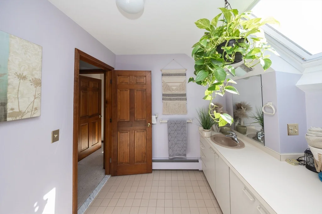 423 Goldthwaite Rd, Northbridge