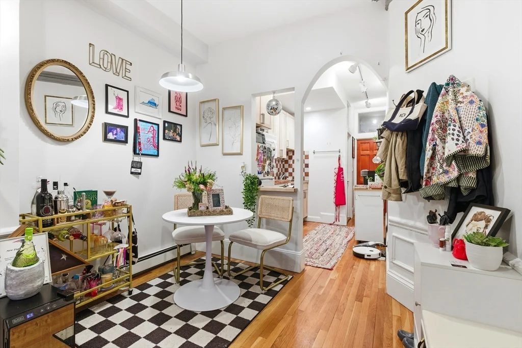3 Saint Charles St, South End