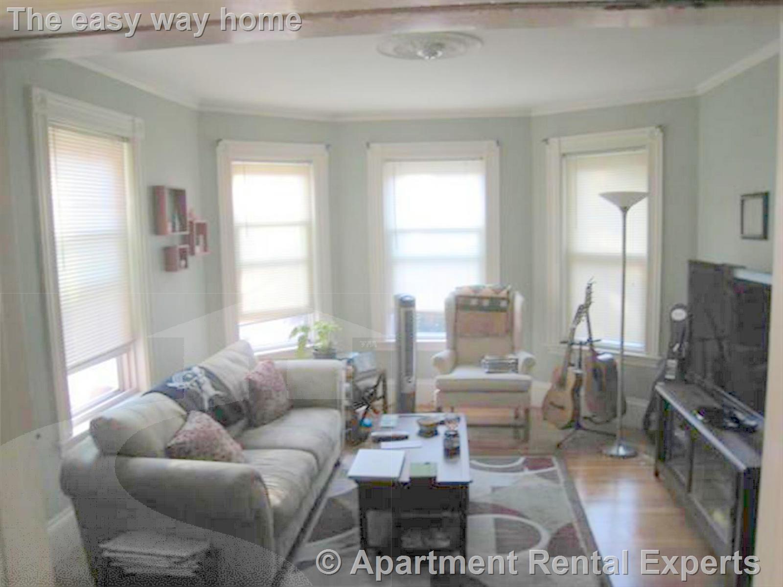 27 Willow Ave, Porter Square