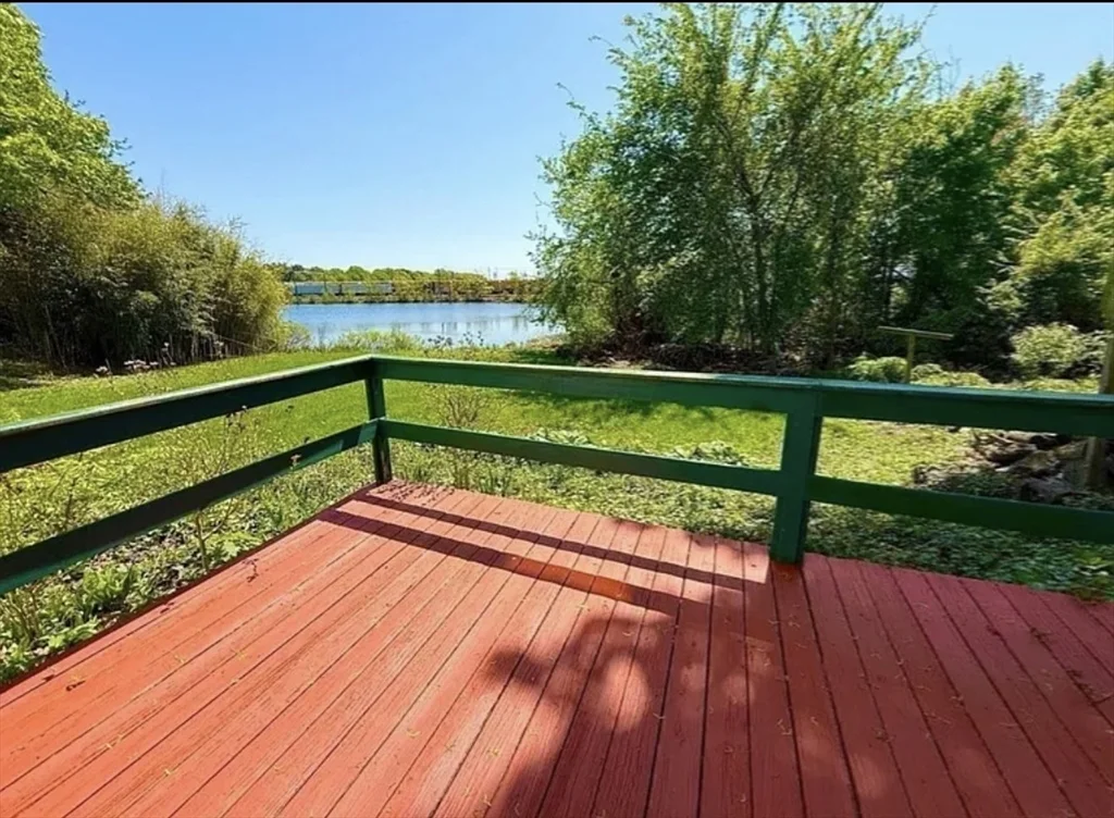 19 Kunkel Pl, Dedham