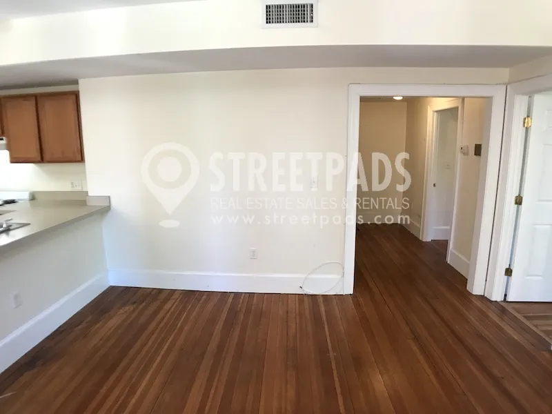 881 Massachusetts Ave, Central Square