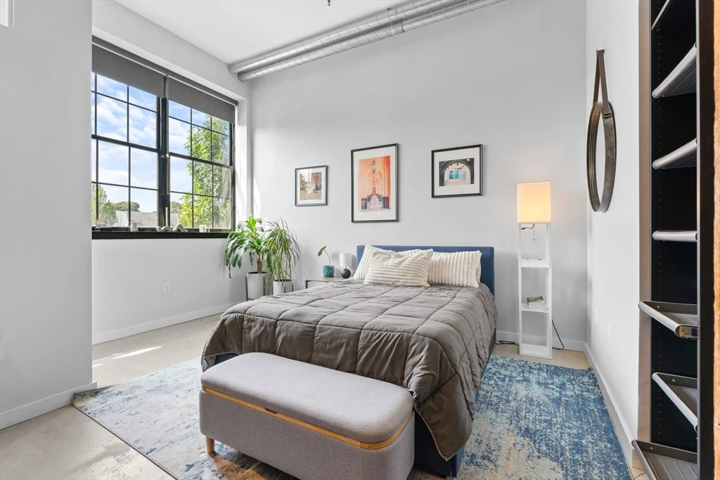 944 Dorchester Ave, Dorchester