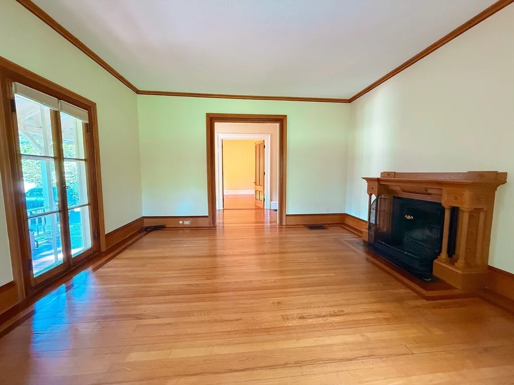 209 Bacon St, Natick