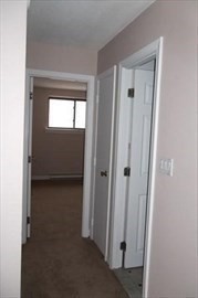 71 E Nicholas Rd, Framingham