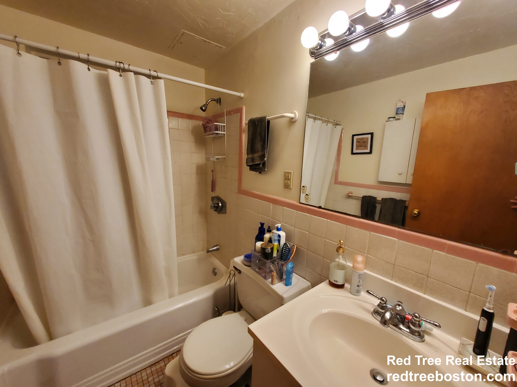 15 Commonwealth Ct, Brighton