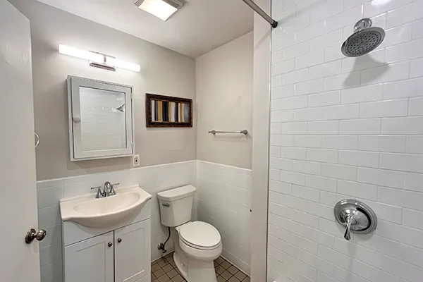 162 Broadway Pl, East Somerville