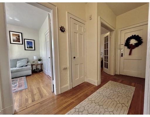 71 Martin St, Neighborhood Nine