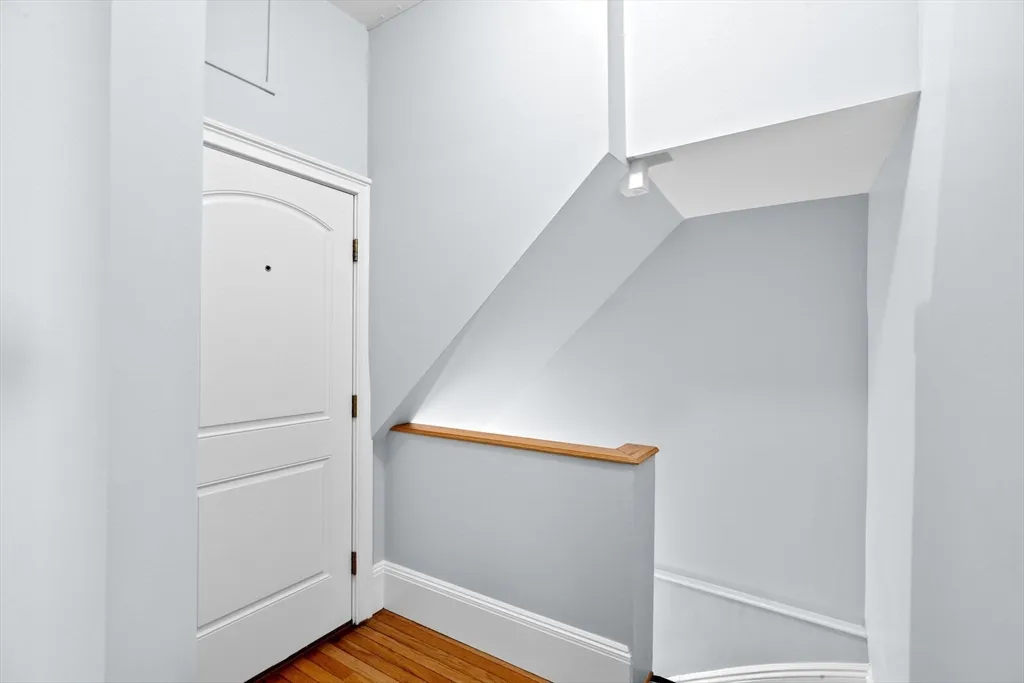 58 Gates St, South Boston