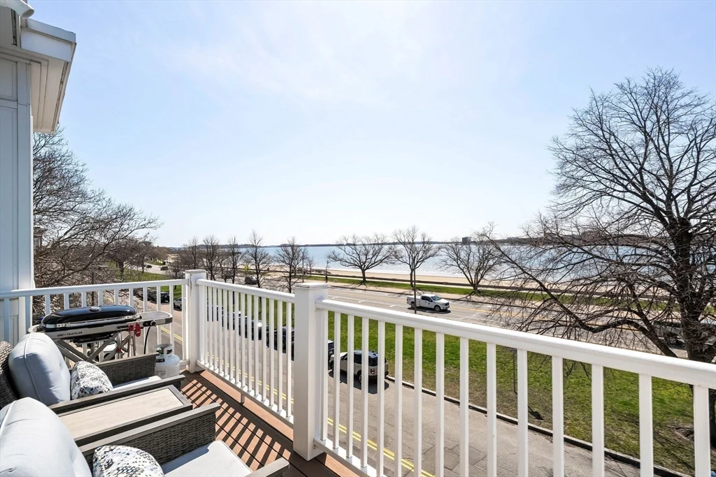 1400 Columbia Rd, South Boston