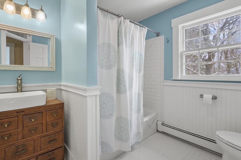 209 Curve St, Millis