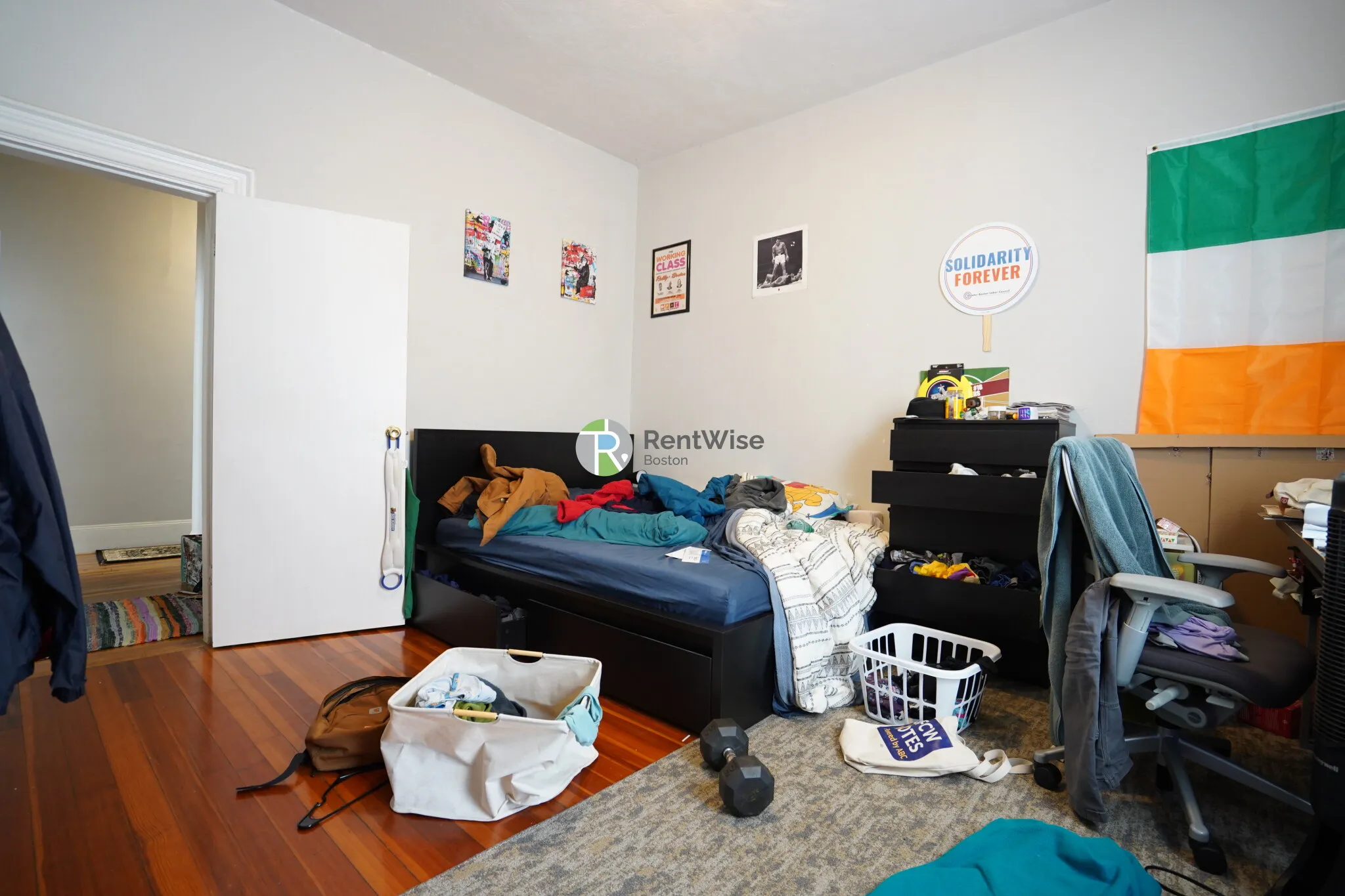 172 Bigelow St, Oak Square