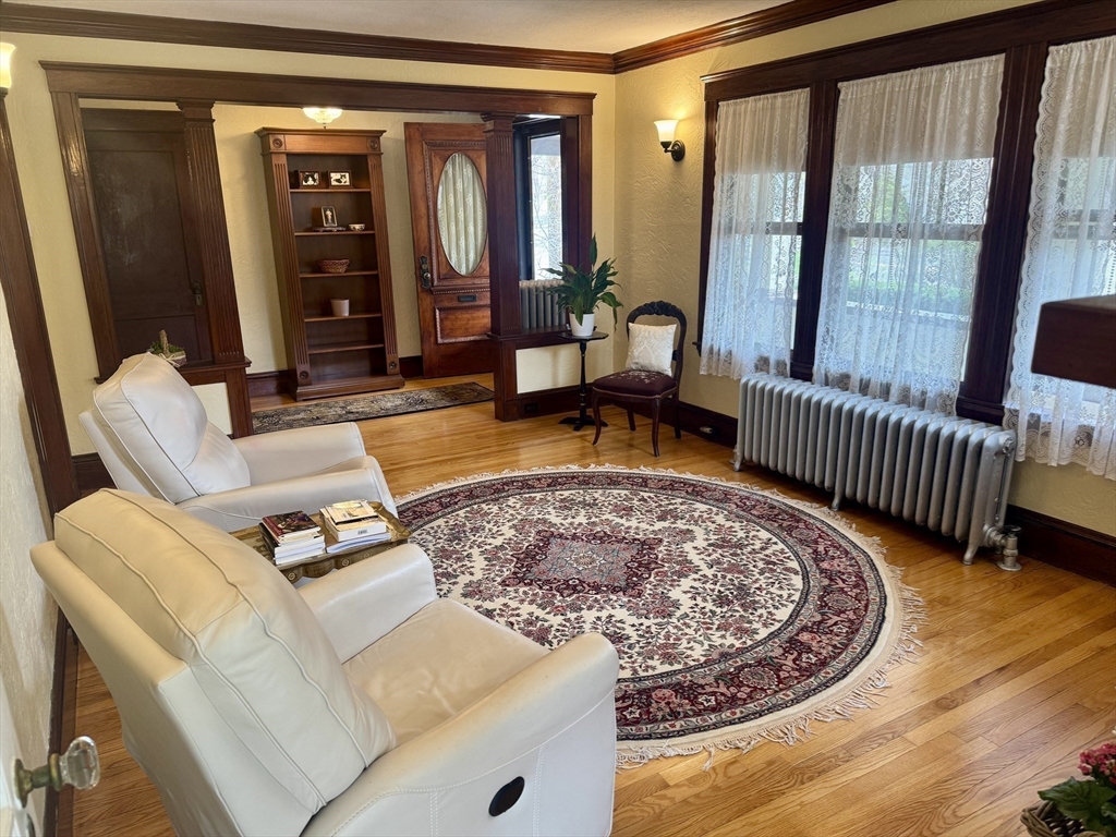 199 Hillside Ave, Needham Heights