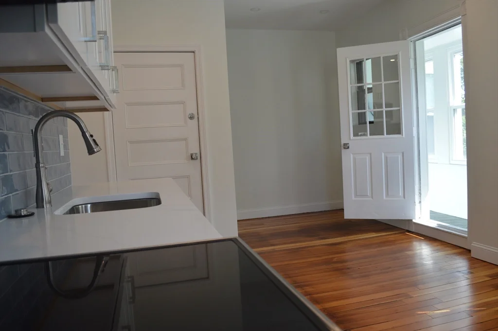 374A Centre St, Jamaica Plain