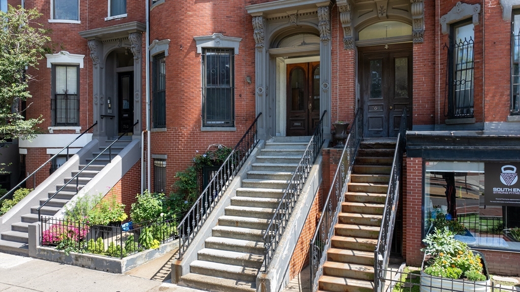 762 Tremont St, South End