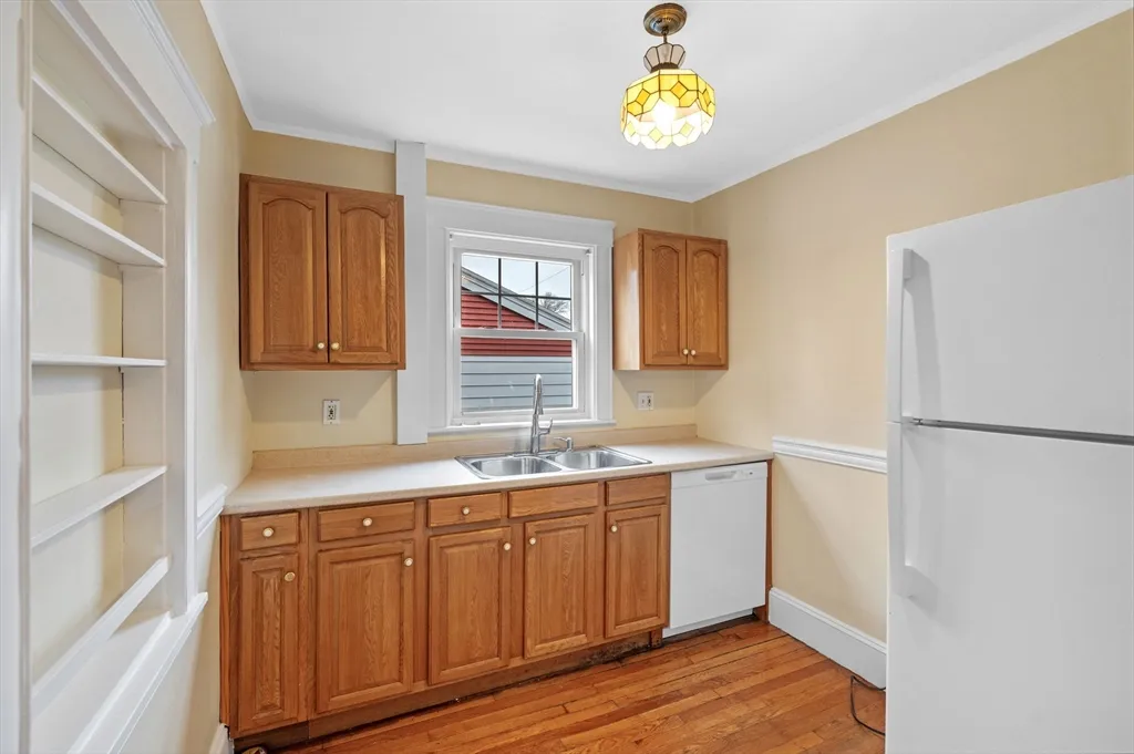 38 Raymond Rd, Salem