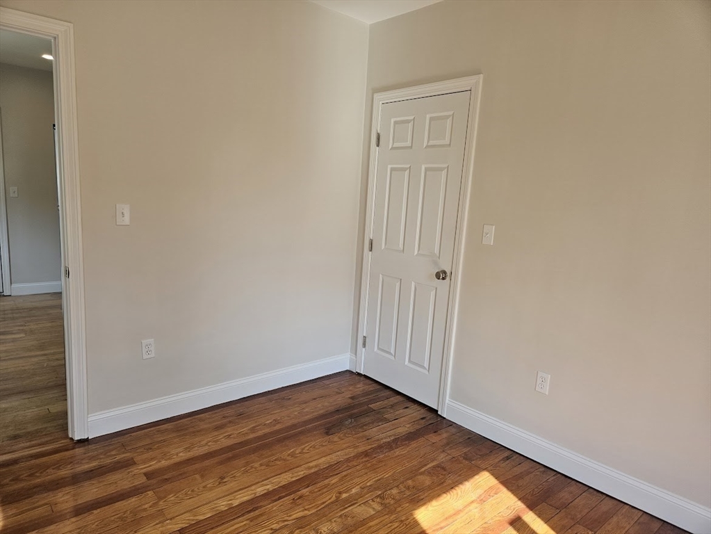 293 School St, Stoughton