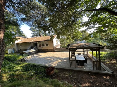 35 Glen Circle, Piety Corner Historic District