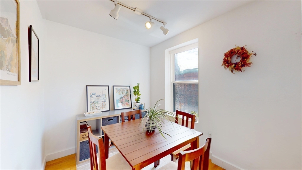 427 Marlborough St, Back Bay