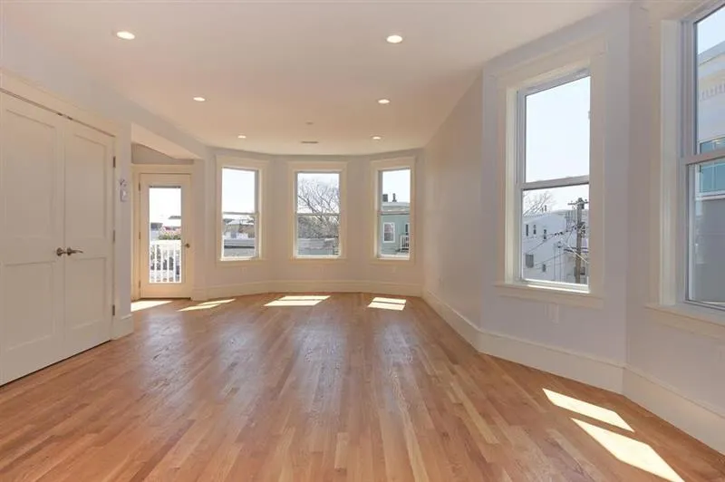 29 Cameron Ave, North Cambridge