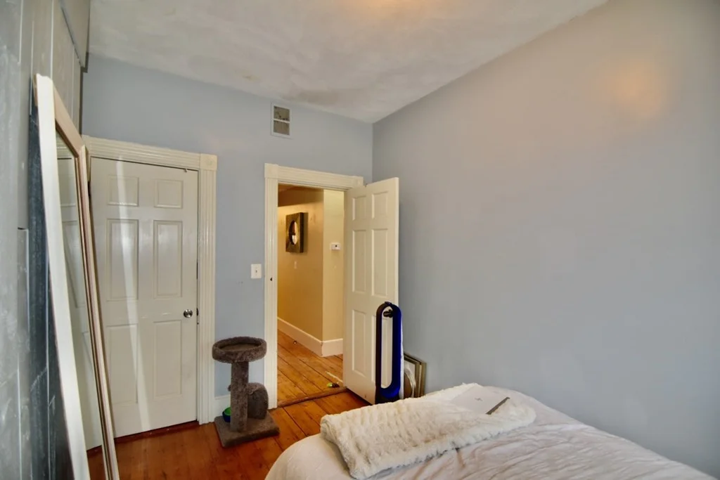 61 Gates St, South Boston