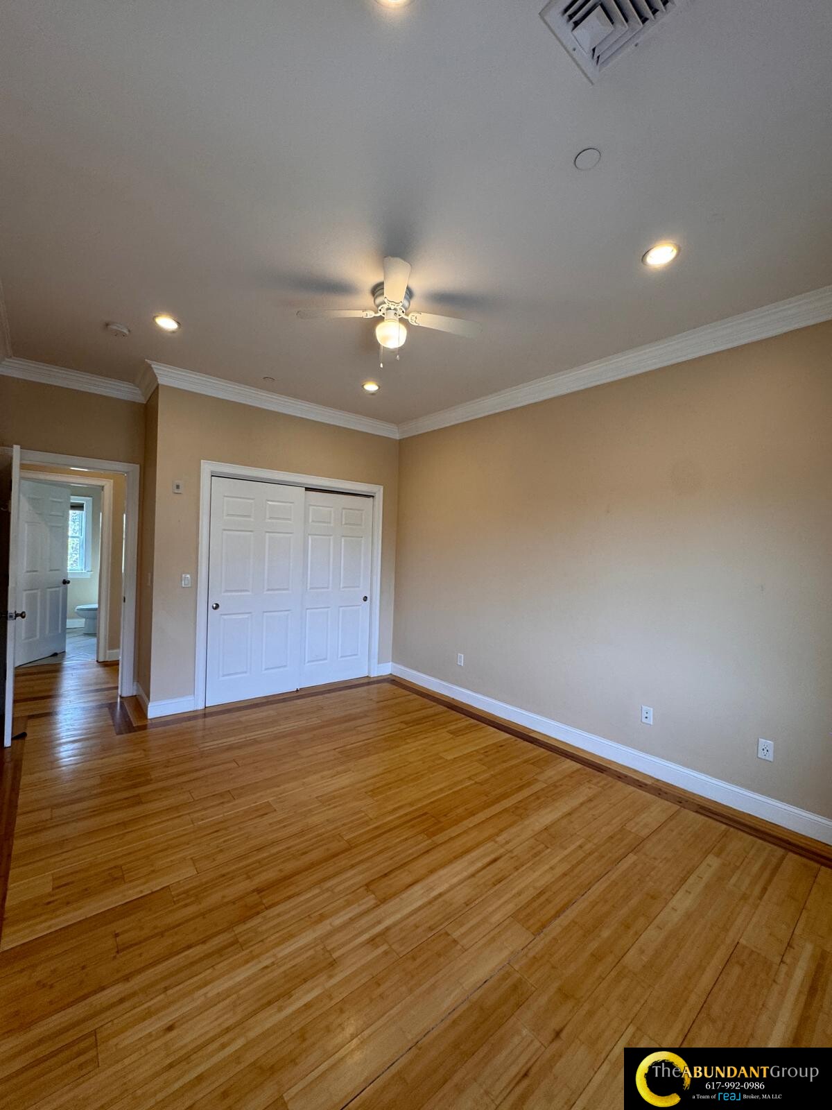 473 Revere Beach Pkwa, Revere