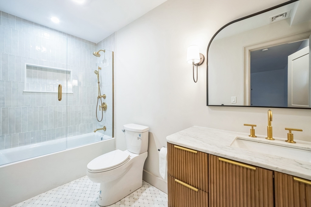 20 Fairmont St, Cambridgeport