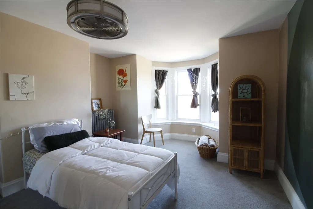 196 Dorchester St, South Boston