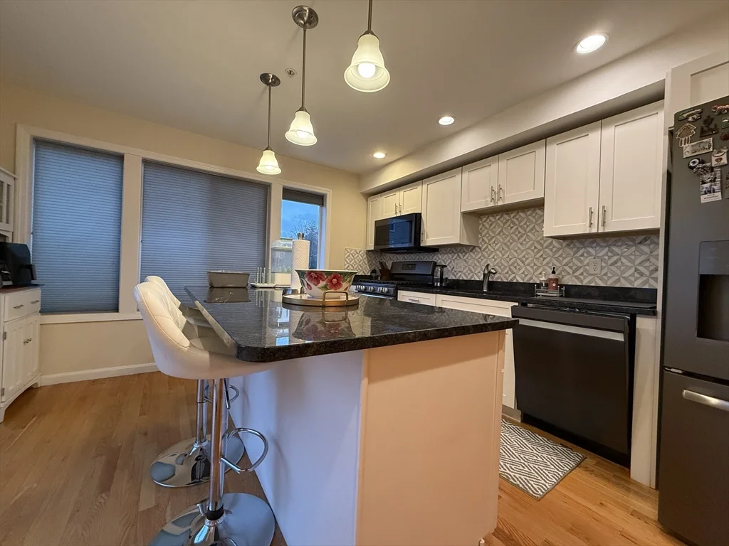 32 John Hancock Dr, Ashland